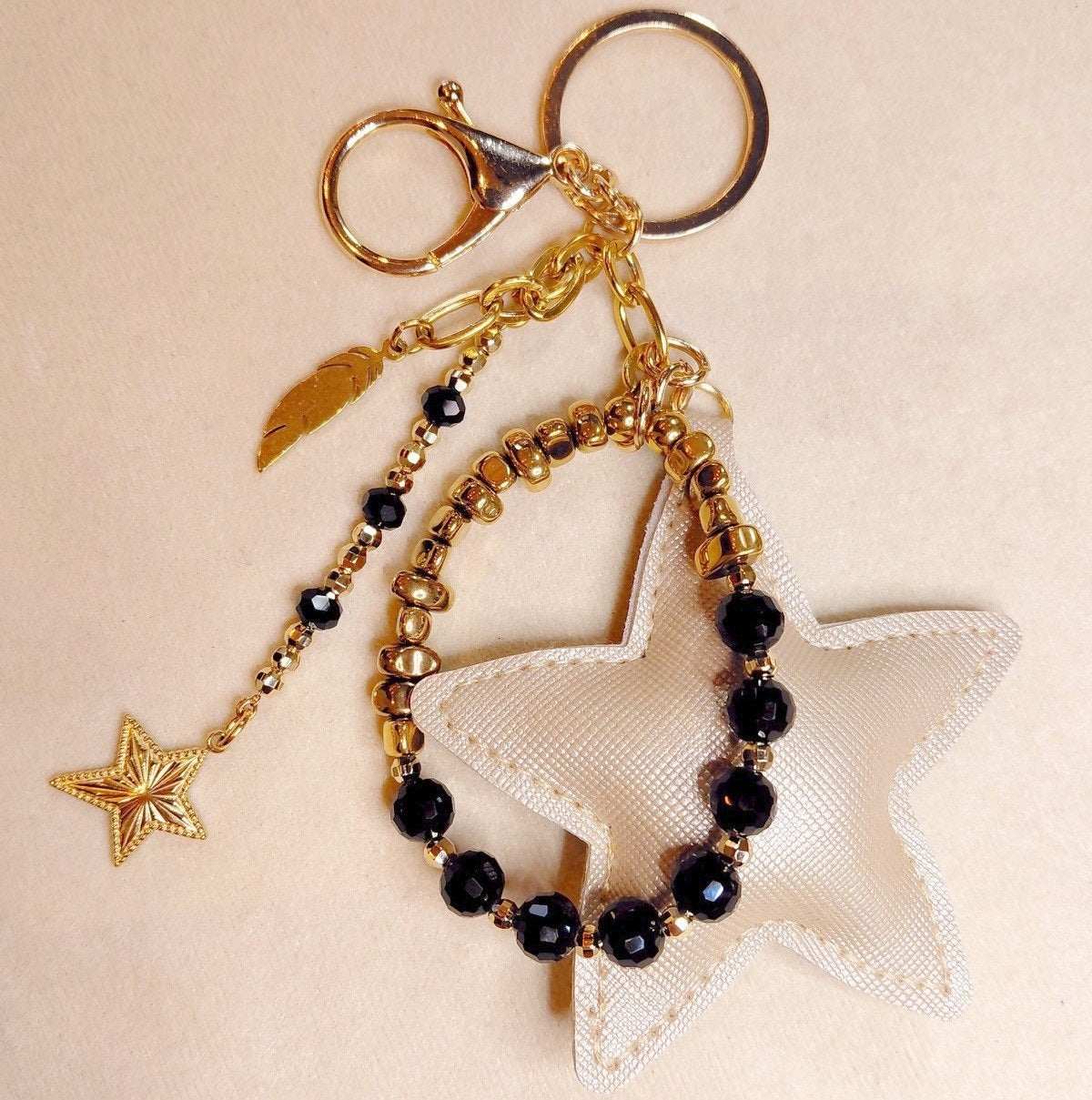 Bijou de sac à main étoile et noir